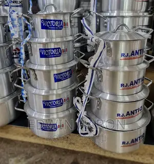 4pc and 5pc Saucepan Set .