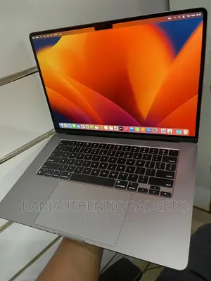 New Laptop Apple MacBook Air 2023 M2 8GB Apple M2 SSD 256GB