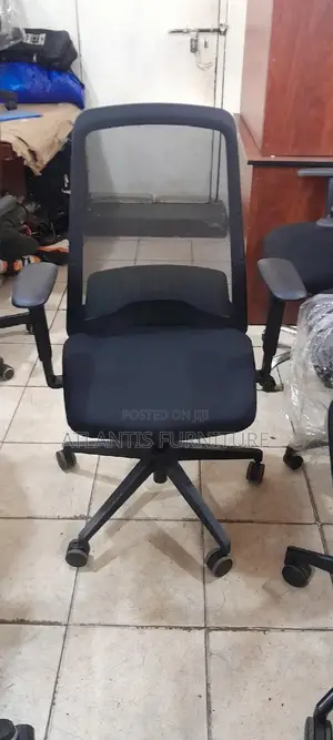 A Nated Executive Office Chair