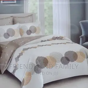 Nice Bed Cover With 4 Pieces