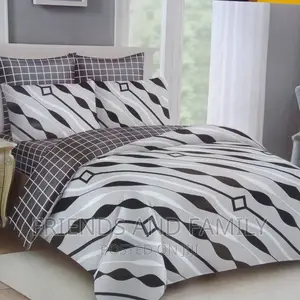 Nice Bed Cover With 4 Pieces