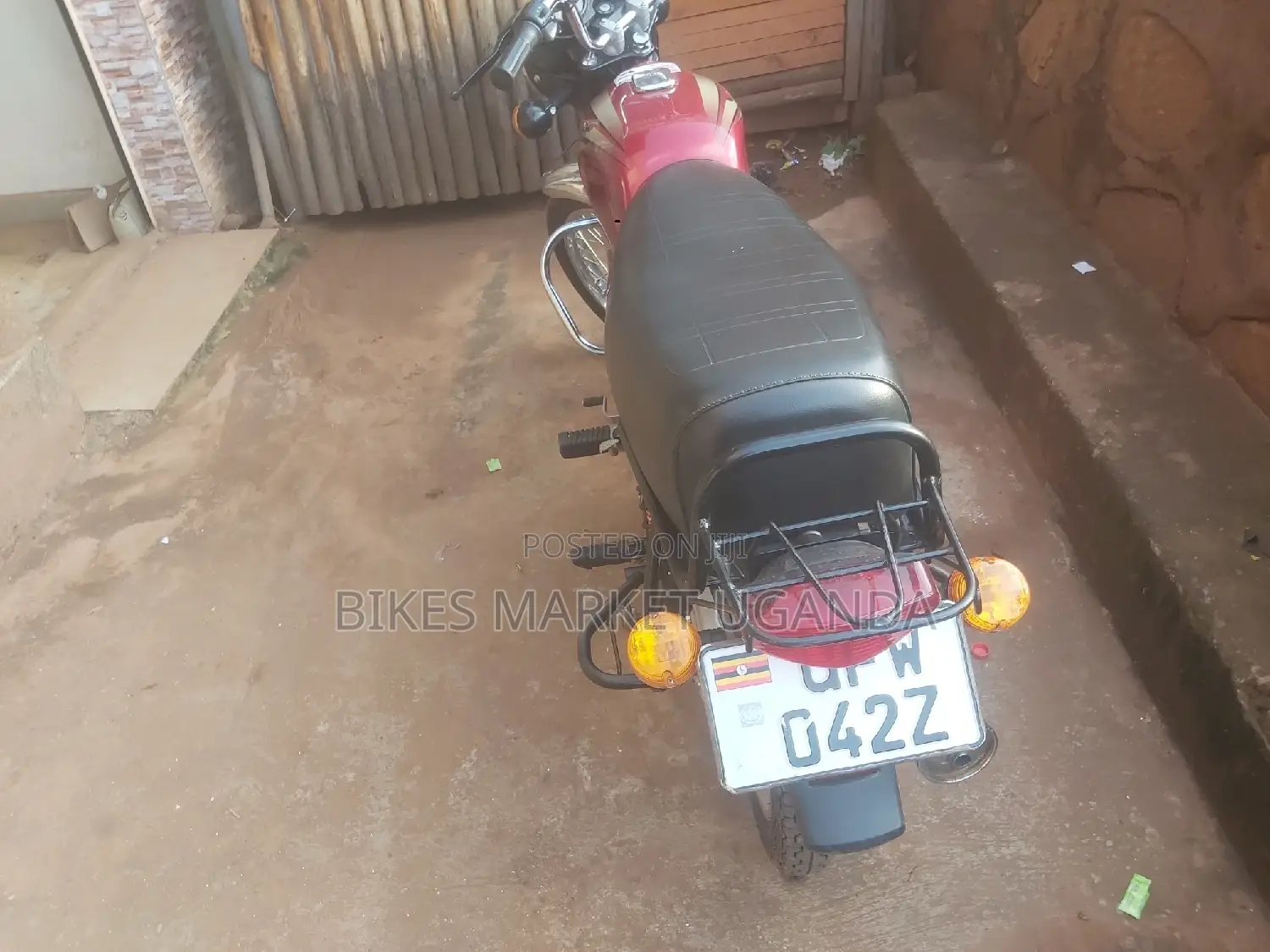 New Bajaj Boxer 2023 Red