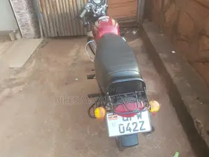 New Bajaj Boxer 2023 Red