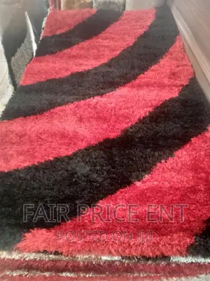 Vip Original Shaggy Bedside Carpet. 1x1.5metre( Red Black)
