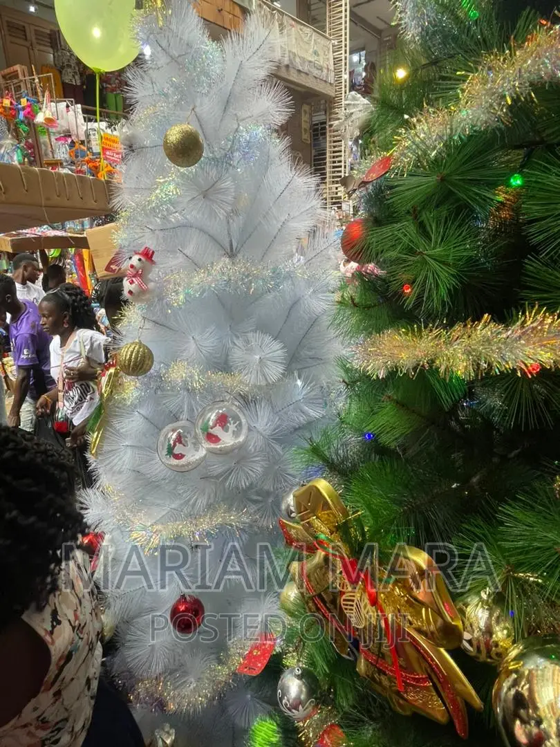 Christmas Tree Plus /Pine Christmas Tree 120cm