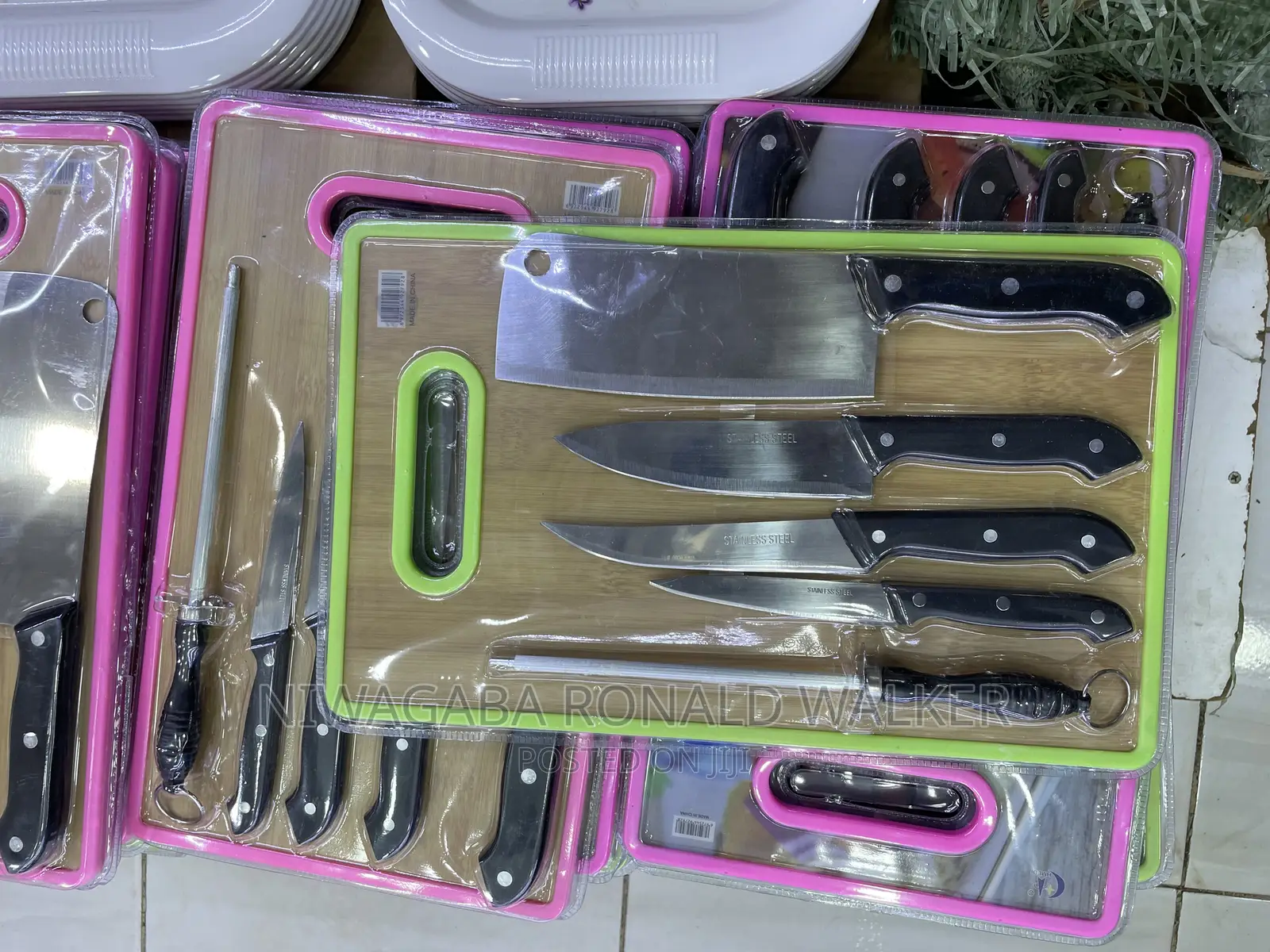 Chopping Board Set With Knives