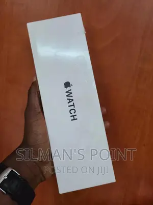 Apple Watch SE 3 2nd Gen 40mm Midnight 2023 MODEL