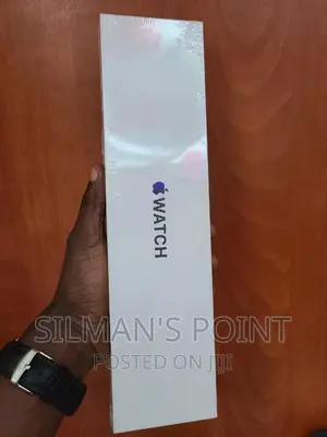 Apple Watch SE 3 2nd Gen 44mm Silver 2023 Model