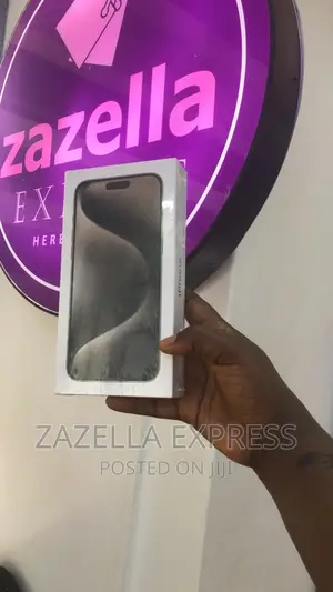 New Apple iPhone 15 128 GB Black