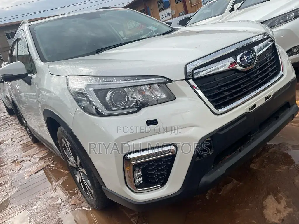 Subaru Forester 2.0XT Premium AWD 2017 White