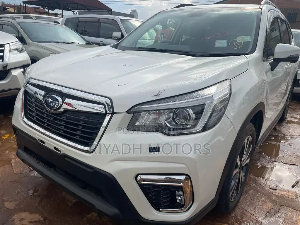 Subaru Forester 2.0XT Premium AWD 2017 White