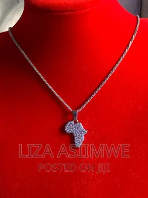 Simple Unisex Necklaces Available