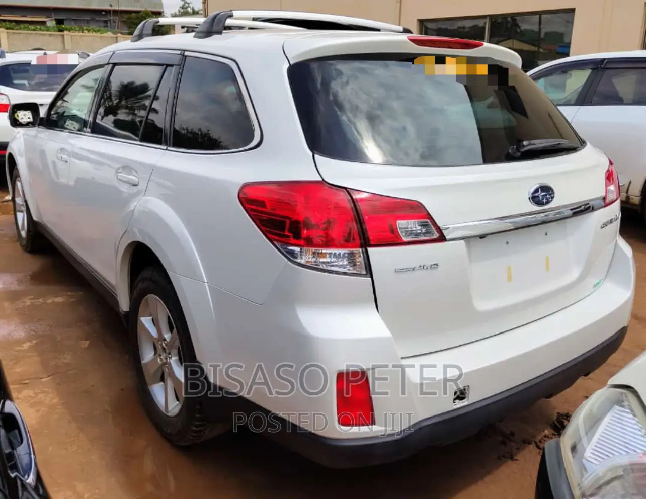 Subaru Outback 2.5i Premium 2010 White