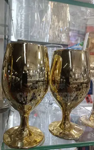 Dinning Table Gold Glass