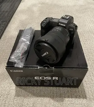 Canon R WTH 24-105mm Lens