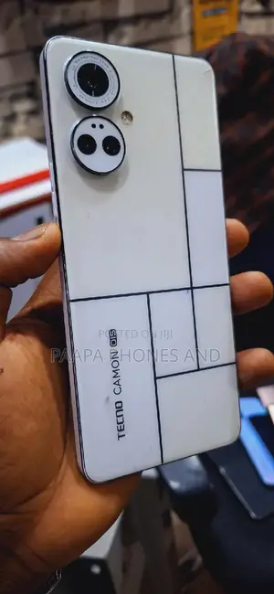 Tecno Camon 19 Pro 256 GB White