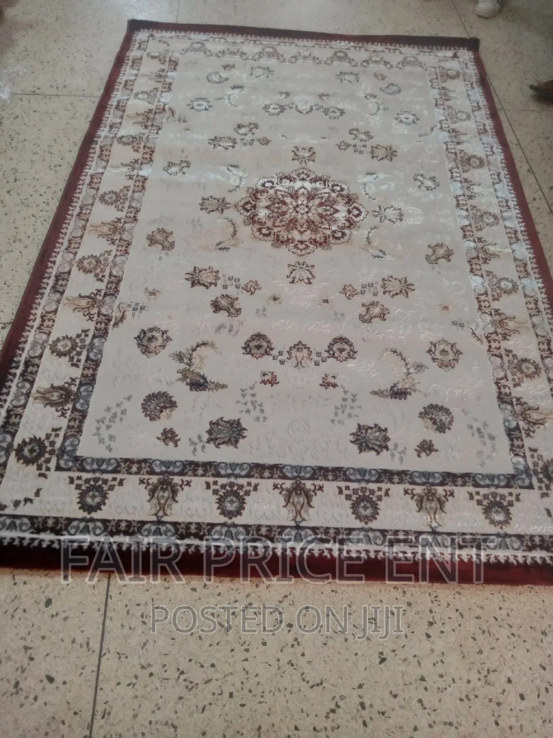 Original Ruger Centre Carpet.1.5x2metres.( Red)