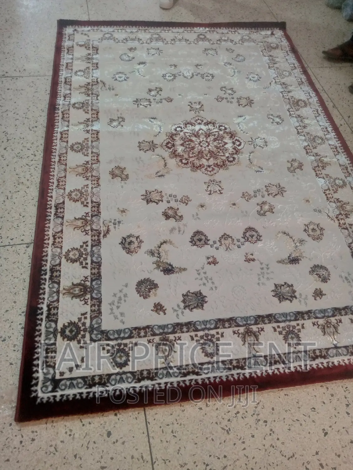 Original Ruger Centre Carpet.1.5x2metres.( Red)