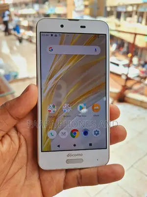 Sharp Aquos Sense SHV40 32 GB Gold