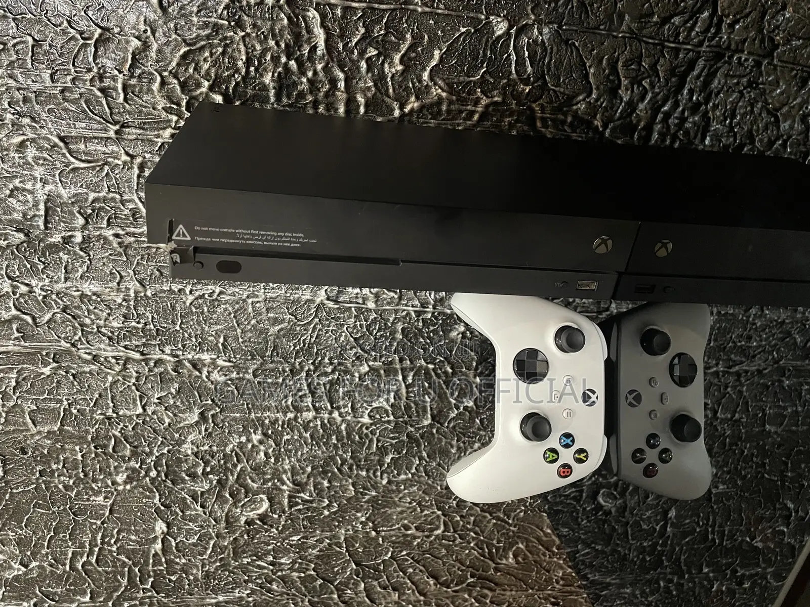 Xbox One X 2 Pads at 33