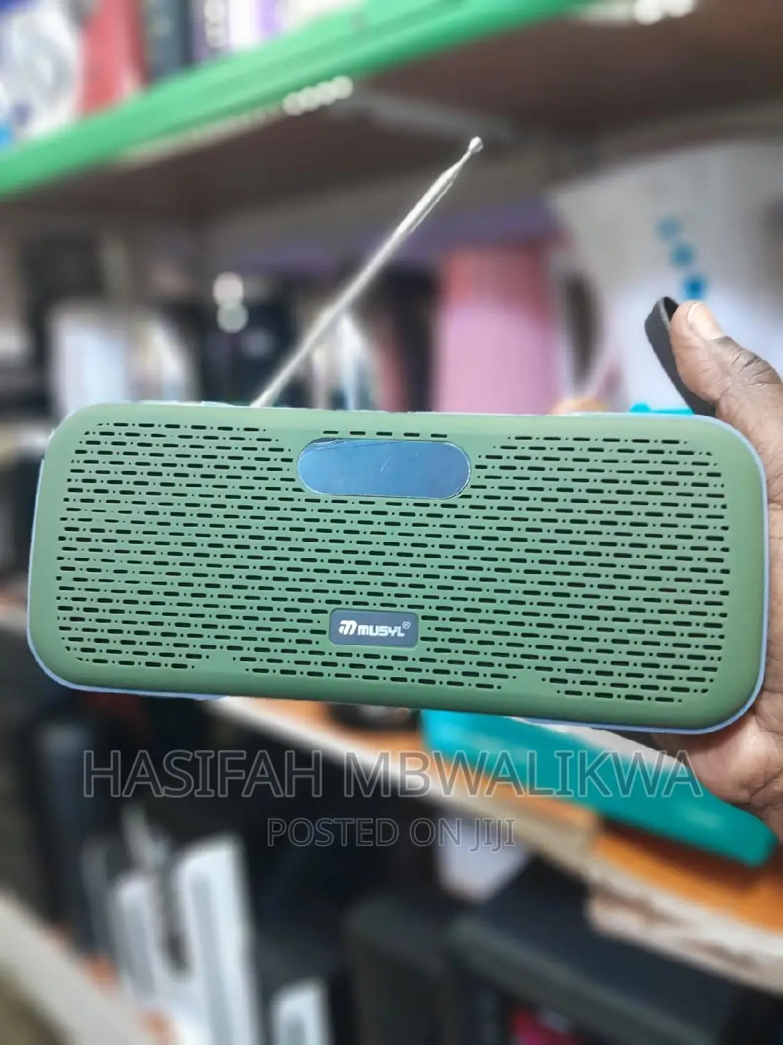 L8S Wireless Robot Speaker