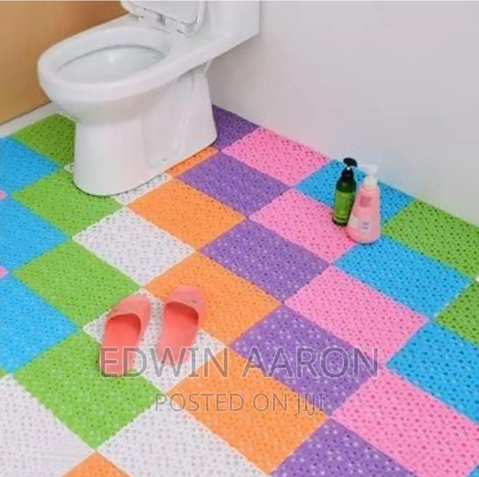 Bath Room Anti Slippery Mats( 30cm X 30cm Each Mat)