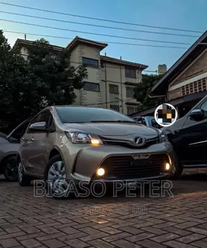 Toyota Vitz 1.3 AWD 3dr 2014 Gold