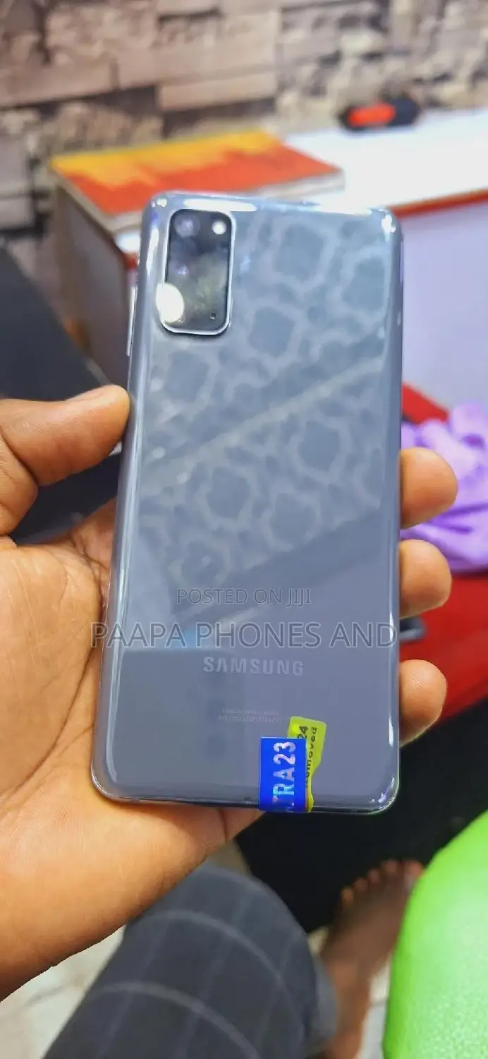 Samsung Galaxy S20 128 GB Gray