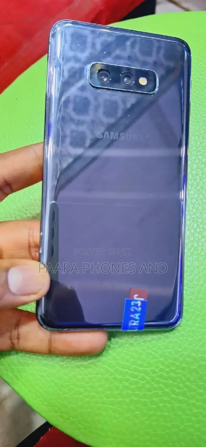 Samsung Galaxy S10e 128 GB Gray