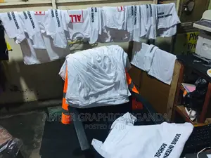 Screen Printing and Designing T-Shirt