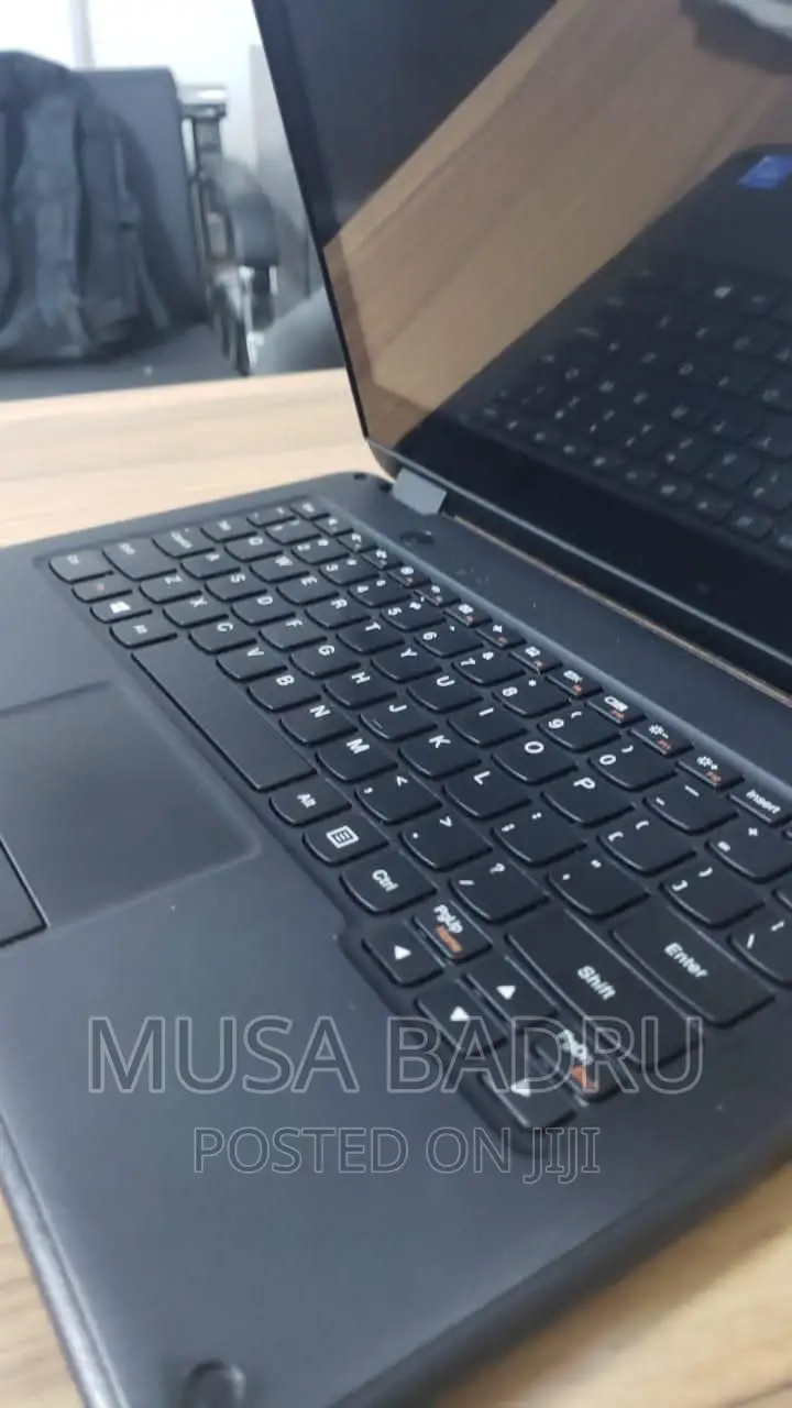 Laptop Lenovo Yoga 11e 4GB Intel Celeron SSD 128GB