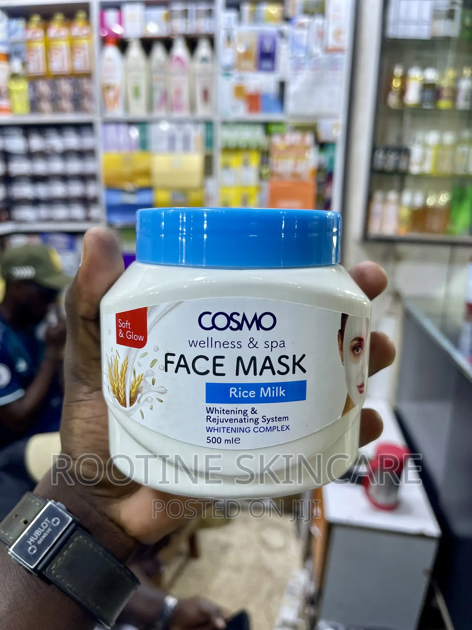 Cosmo Wellness and Spa Face Mask