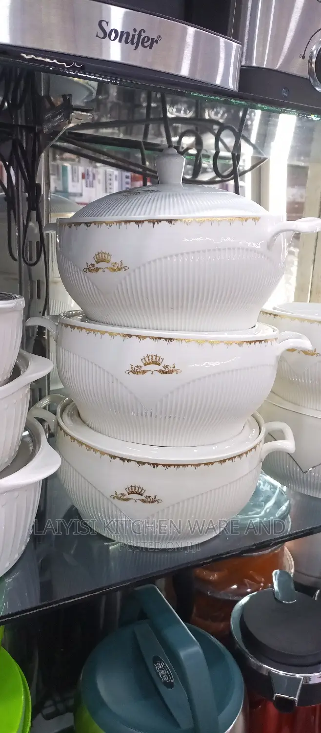 Aset of 3 Serving Ceramic Dishes