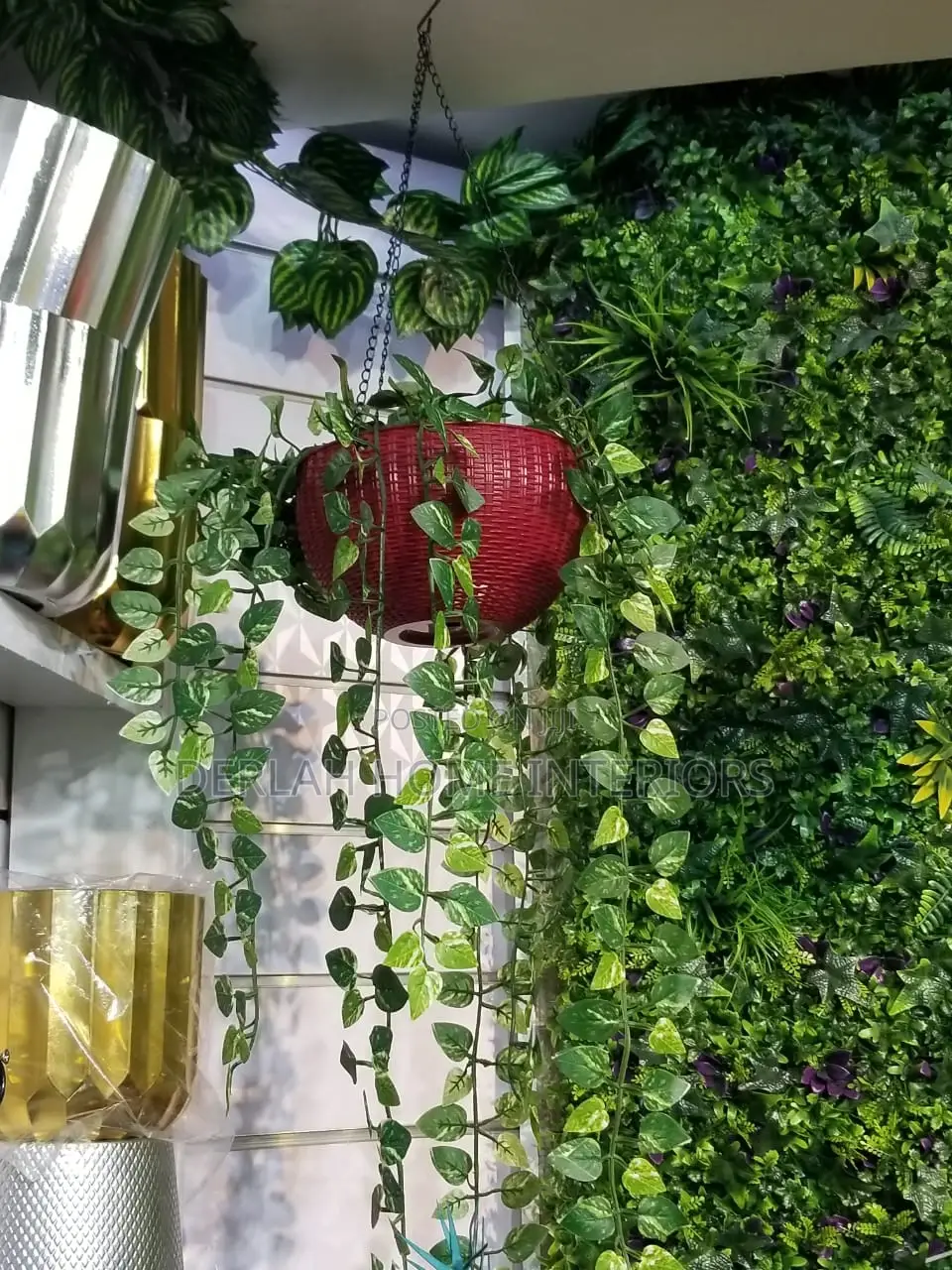Gazables With Artificial Plants In