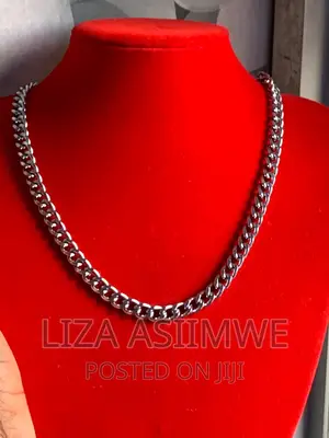 Simple Men’S Necklaces Available