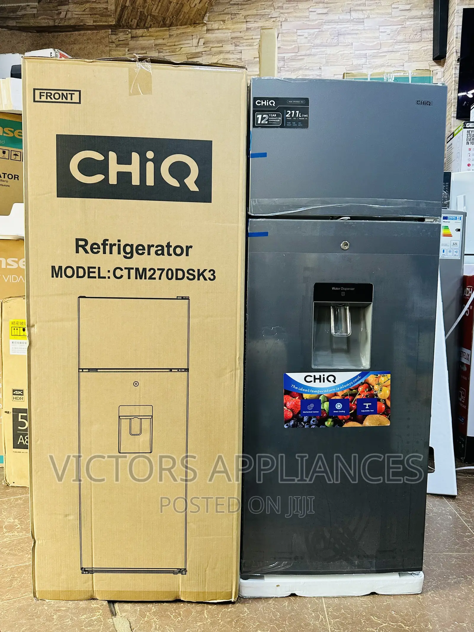 Chiq 270l Double Door Fridge With Water Dispenser