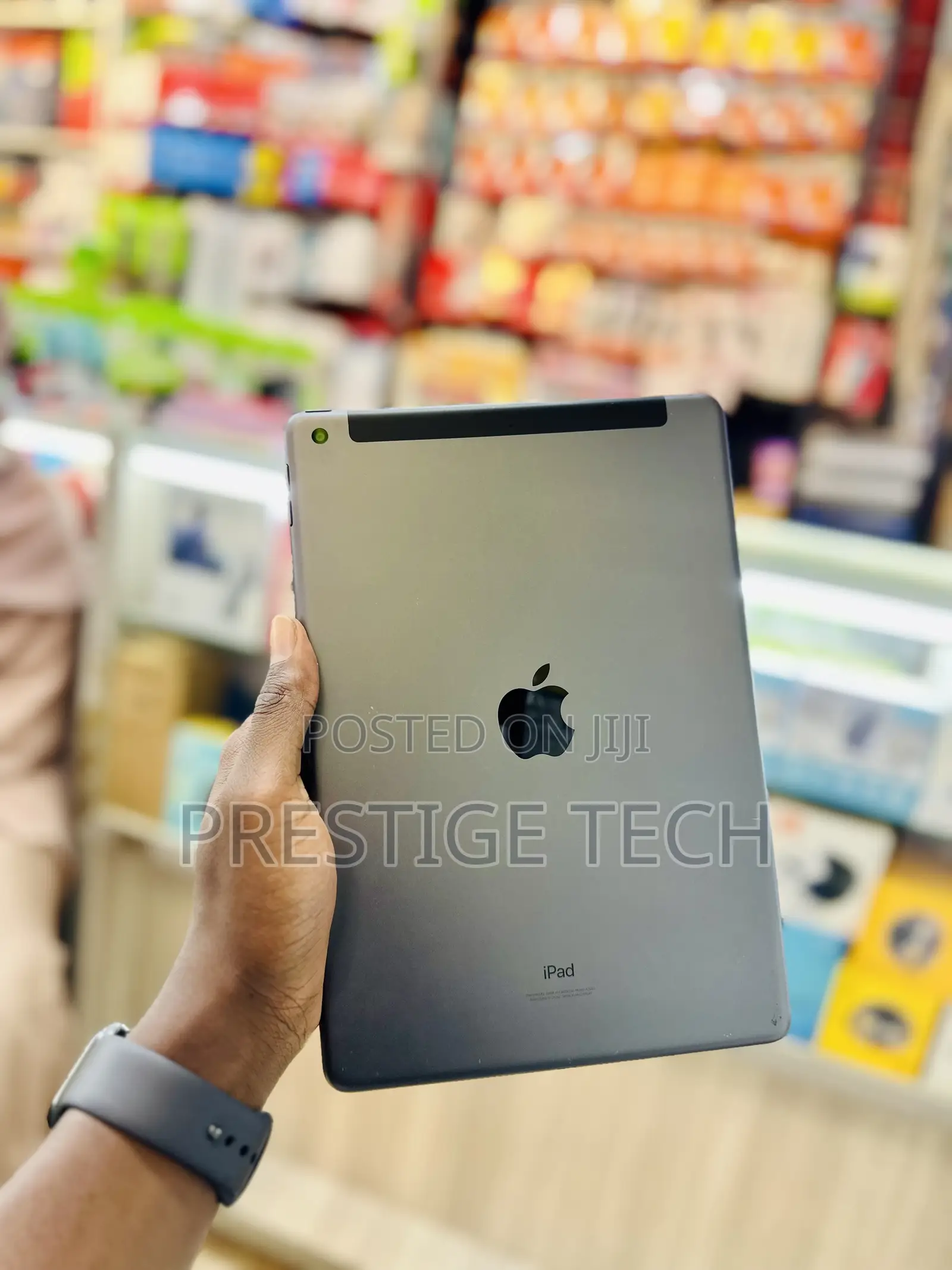 New Apple iPad 10.2 (2021) 64 GB Black