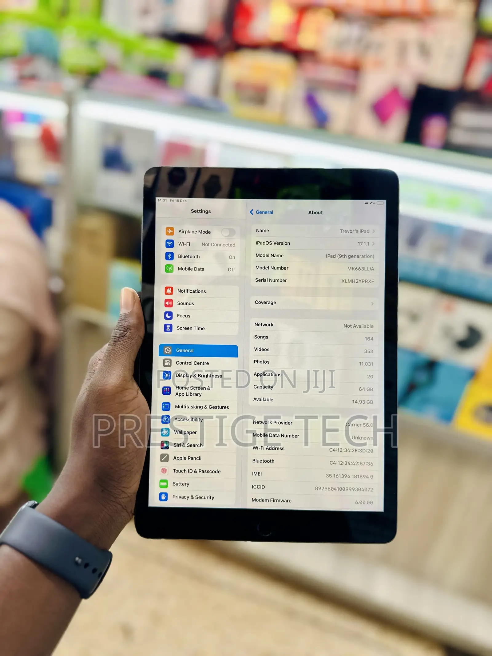 New Apple iPad 10.2 (2021) 64 GB Black