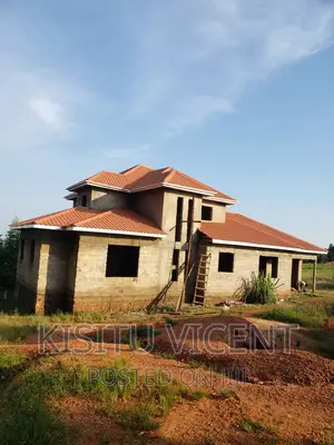 Roofing Contractor 21
