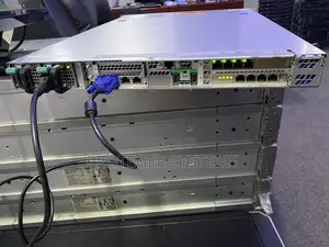 Server 12GB Intel Xeon HDD+SSD 1T