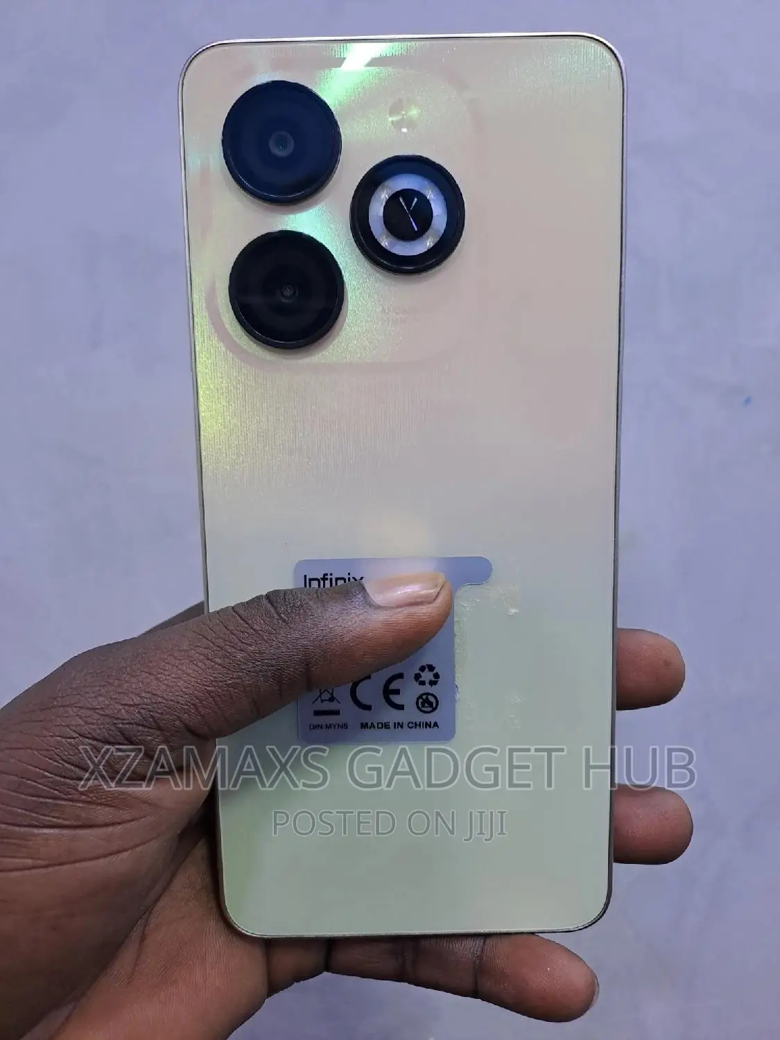 New Infinix Smart 8 64 GB Gold