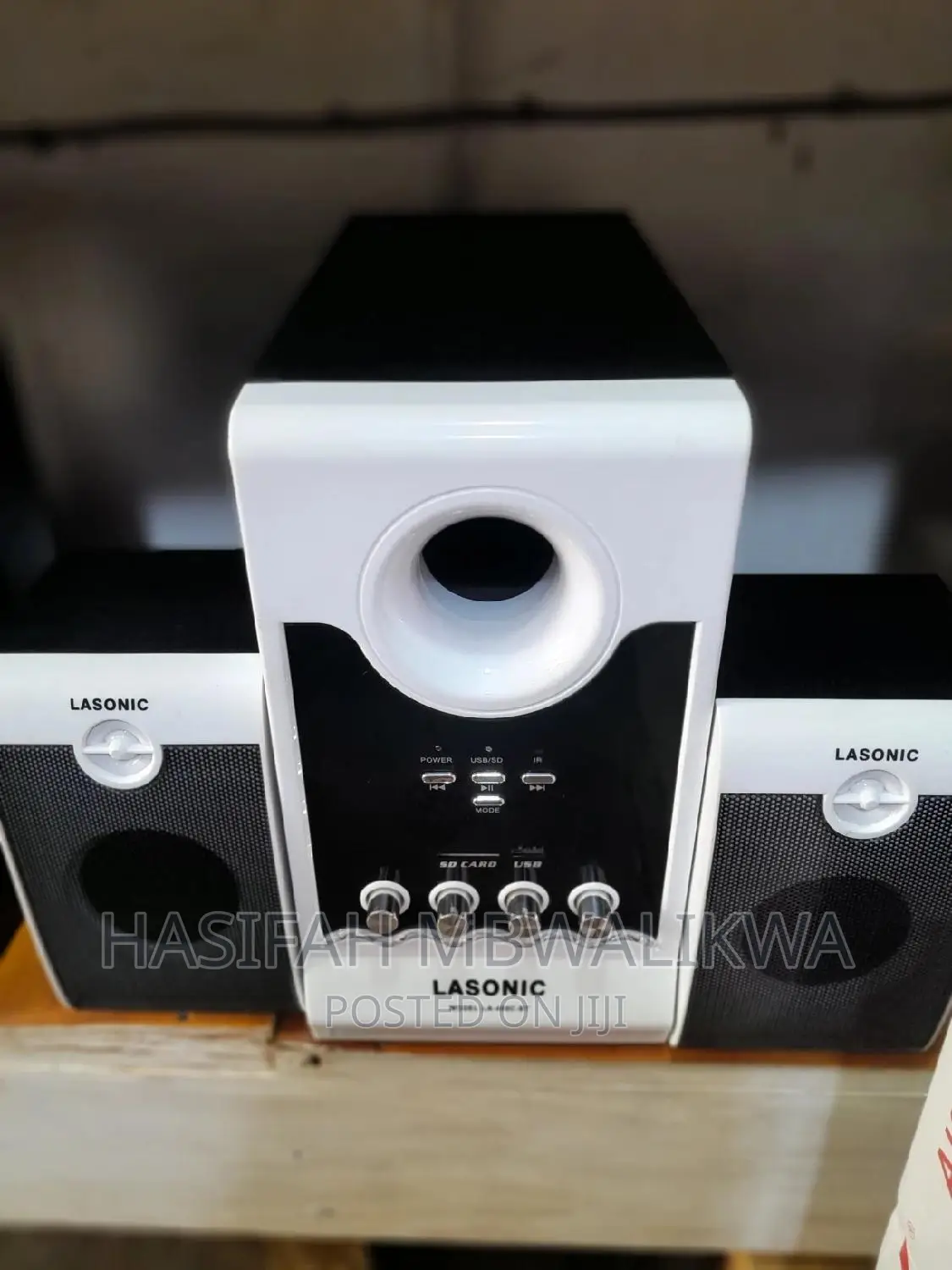Lasonic Bluetooth/ Wireless Speaker