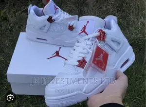 Air Jordan 4 Retro Sneakers