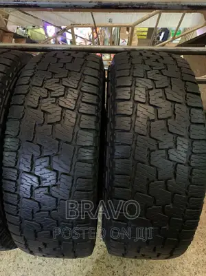 265/65r17 PIRELLI Good Condition
