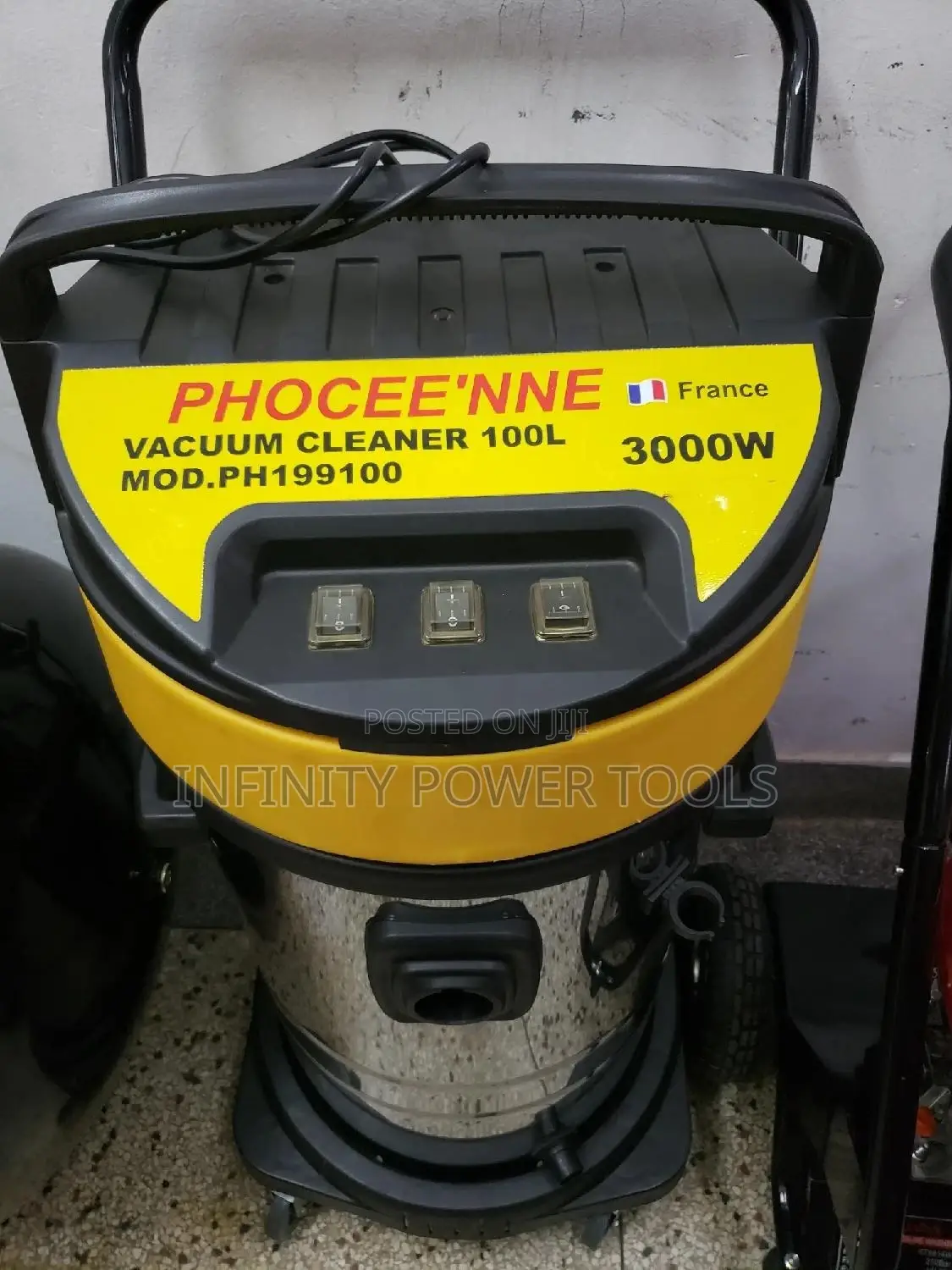 Vacuum Cleaner 100l