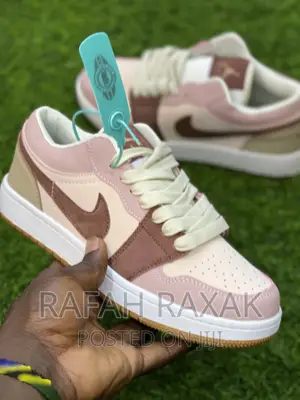 Classic Unisex Air Jordan 1 Low