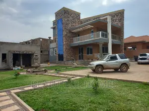 Furnished 6bdrm Duplex in Nakwero Nice, Kira for sale