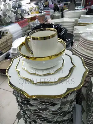 Dinner Plates and Bowl