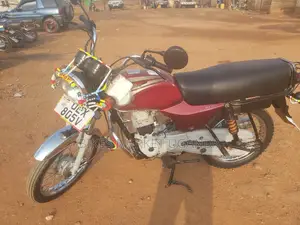 Bajaj Boxer 2018 Red