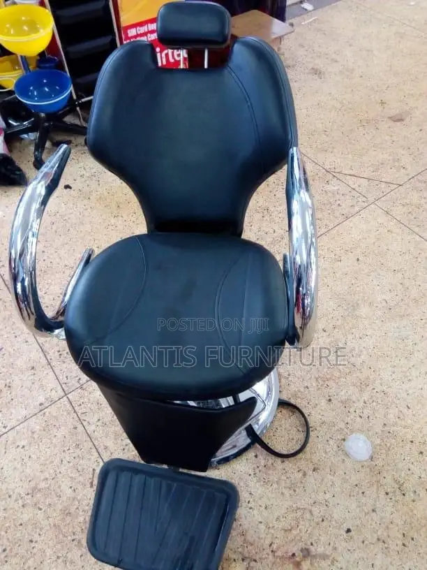 A Durable Barber Chair